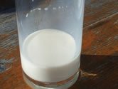Produkcia konzumnho mlieka v SR klesla v roku 2012 medzirone o 7,1 %