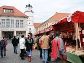 Farmárske trhy zaplnia námestie slovenskými výrobkami každý utorok